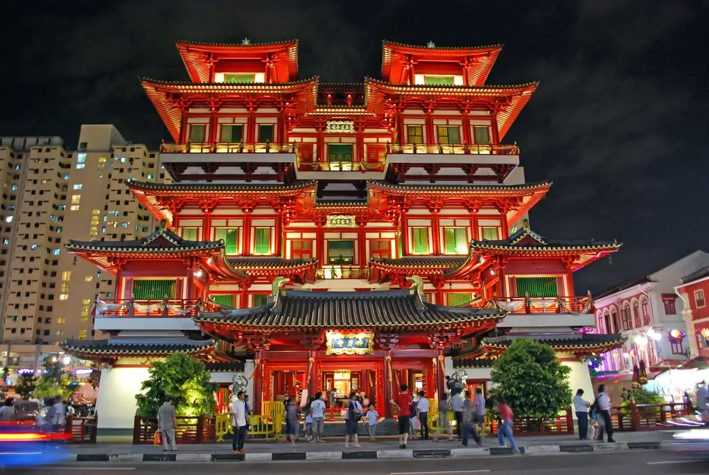 Singapore Itinerary 7 Days, Buddha Tooth Relic Temple and Museum