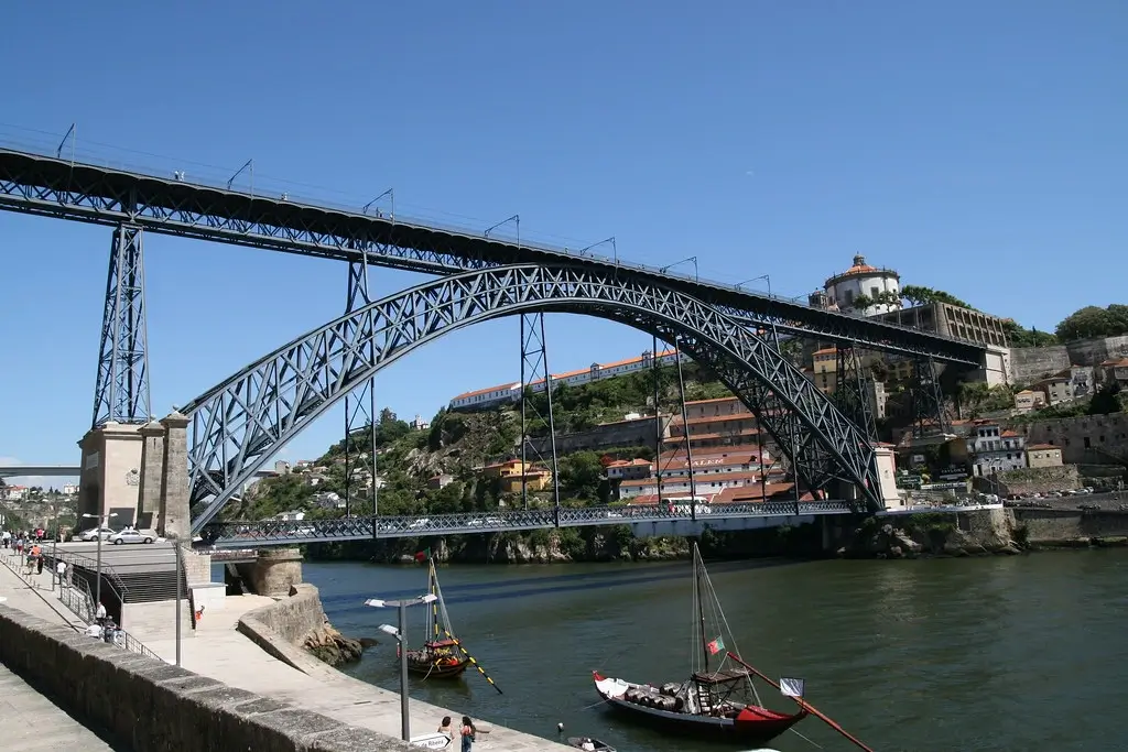 Portugal Itinerary 7 Days, Dom Luis  Bridge